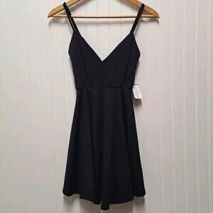 NWT Windsor Sleeveless Skater Dress Juniors S Navy Blue Knit Stretch V-Neck HOCO